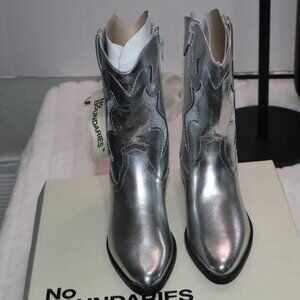 No Boundaries Women's Short Western Boot